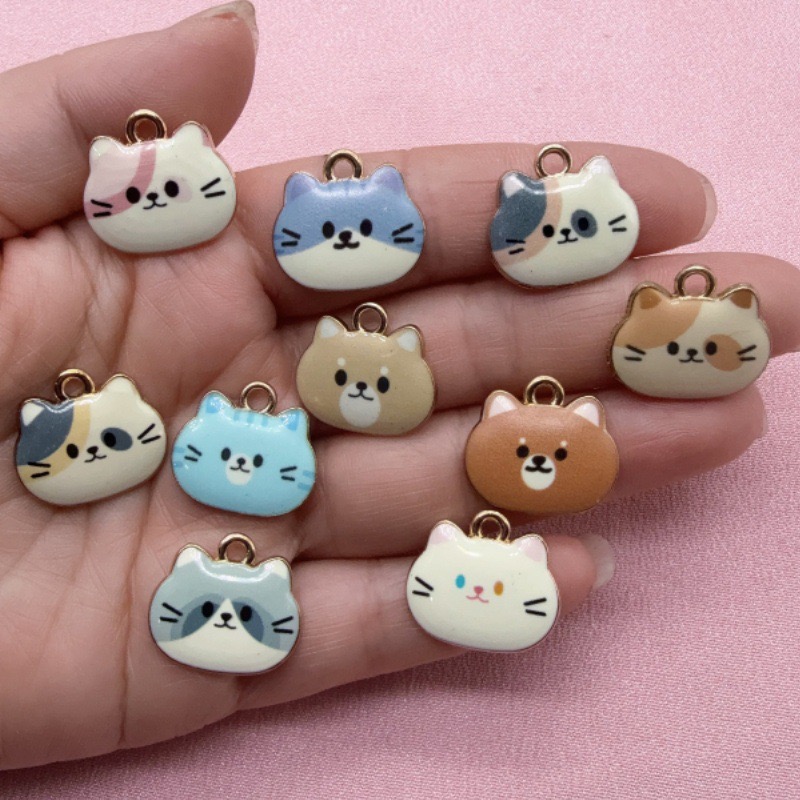 12개 인쇄된 고양이 머리 모양 합금 드립 오일 펜던트 - Gaming Accessories Gifts 리뷰 및 가격